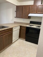 20056 30th Ave S in Seatac, WA - Building Photo - Building Photo