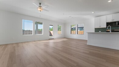 510 Yellowstar Ln in Lavon, TX - Foto de edificio - Building Photo