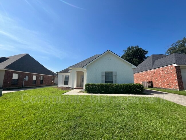 property at 40357 Creekway Cove Ct