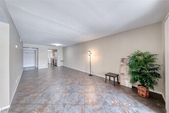 1937 Scimitar Dr in Henderson, NV - Building Photo - Building Photo