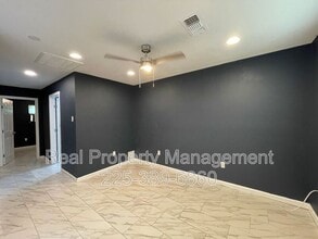 1933 Fairchild St in Baton Rouge, LA - Building Photo - Building Photo