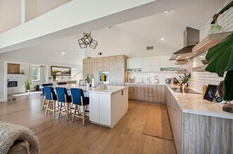 112 Eucalyptus Ave in Santa Cruz, CA - Building Photo - Building Photo