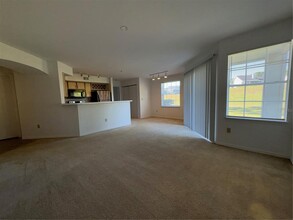 7310 Westpointe Blvd in Orlando, FL - Building Photo - Building Photo