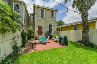 1402 26th St in Galveston, TX - Building Photo - Building Photo