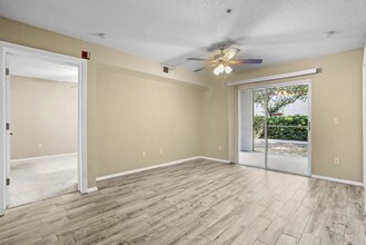 826 Camargo Way, Unit 104 in Altamonte Springs, FL - Foto de edificio - Building Photo