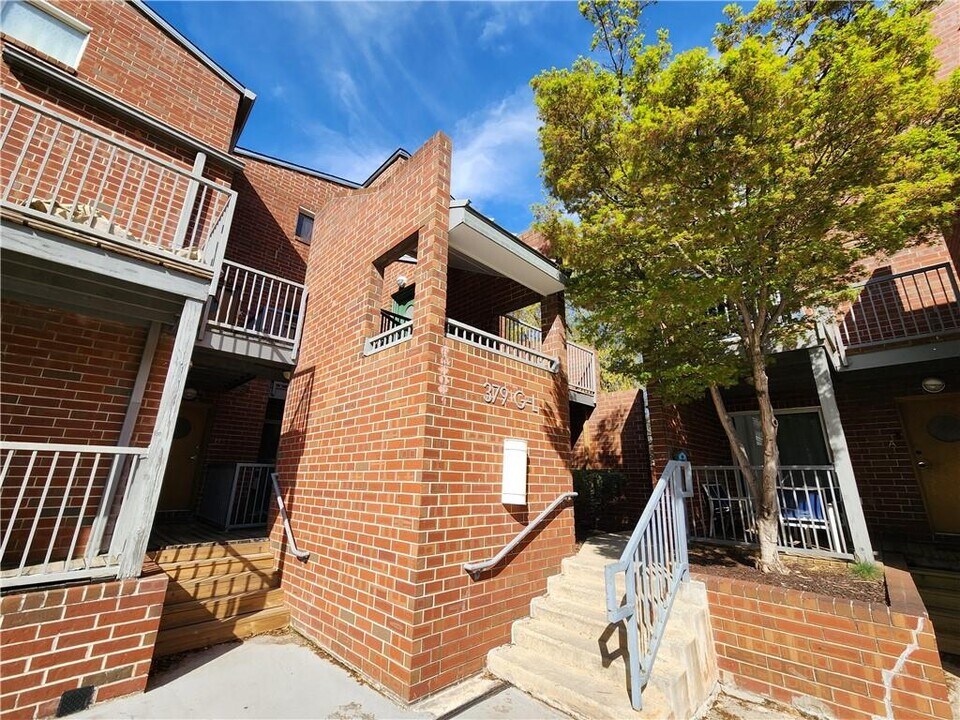 379 Ralph McGill Blvd NE in Atlanta, GA - Building Photo