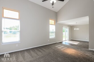 301 Harts Ford Way in Brownsburg, IN - Building Photo - Building Photo