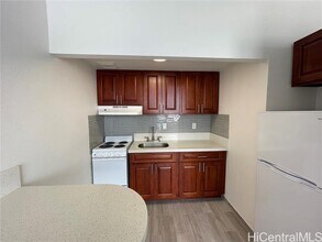 1682 Kalakaua Ave in Honolulu, HI - Building Photo - Building Photo