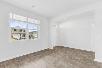 201 N Lgt Wy in Moncks Corner, SC - Building Photo - Building Photo