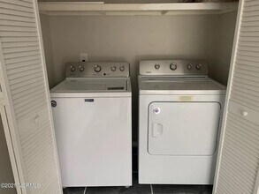 8 Upton Ct in Greenville, NC - Building Photo - Building Photo