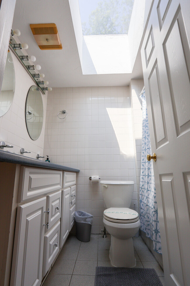 3 Jay St, Unit 1 in Cambridge, MA - Foto de edificio - Building Photo