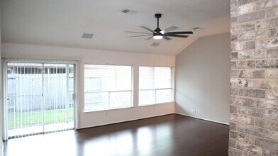 2515 Edgedale Dr in Missouri City, TX - Building Photo - Building Photo