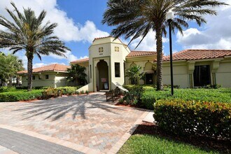 2106 Belcara Court in West Palm Beach, FL - Building Photo - Building Photo