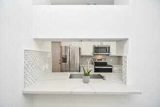 718 Country Pl Dr in Houston, TX - Building Photo - Building Photo
