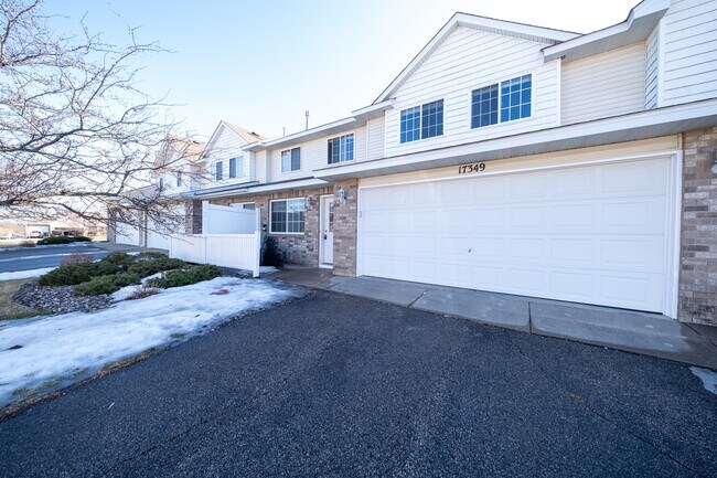 17349 Gettysburg Way in Lakeville, MN - Building Photo - Building Photo