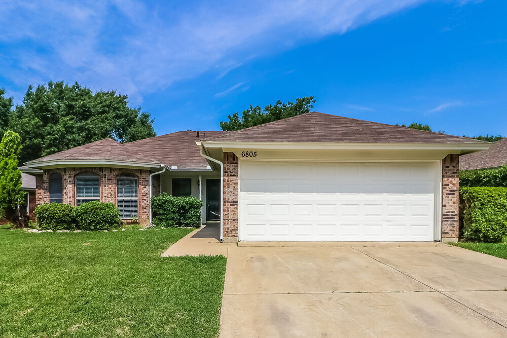 6805 Ritter Ln in Fort Worth, TX - Building Photo