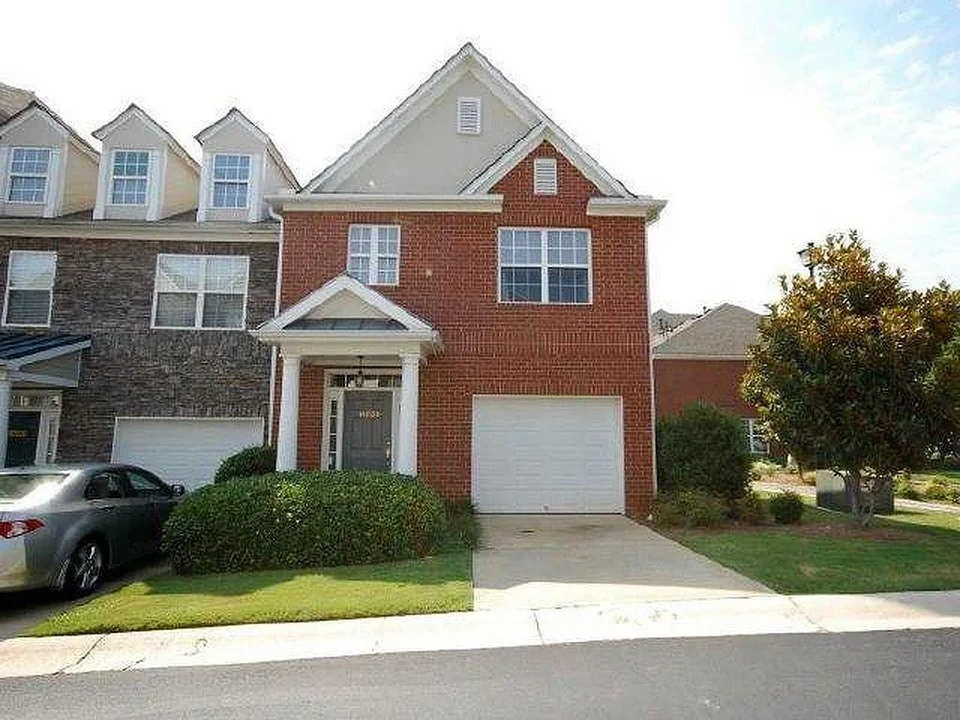 10930 Alderwood Cove in Duluth, GA - Building Photo