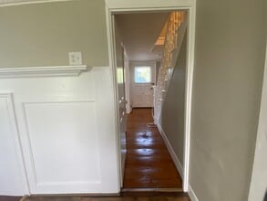 82 Riverside St, Unit 1 in Lowell, MA - Foto de edificio - Building Photo