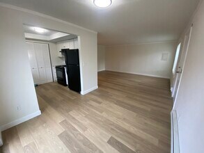 3504 132nd St SW, Unit A in Lynnwood, WA - Building Photo - Building Photo