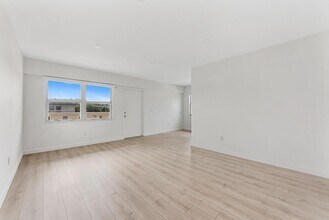 71 Fanshaw B in Boca Raton, FL - Foto de edificio - Building Photo