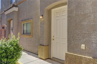 6170 E Sahara Ave in Las Vegas, NV - Building Photo - Building Photo
