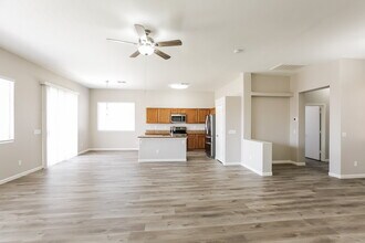 13719 W Tara Ln in Surprise, AZ - Building Photo - Building Photo