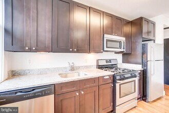 1575 Spring Pl NW in Washington, DC - Building Photo - Building Photo