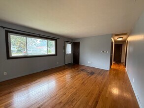 417 W Abraham St in Cerro Gordo, IL - Building Photo - Building Photo