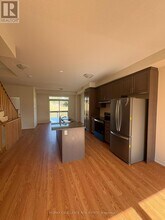 474 Provident Way in Hamilton, ON - Building Photo - Building Photo