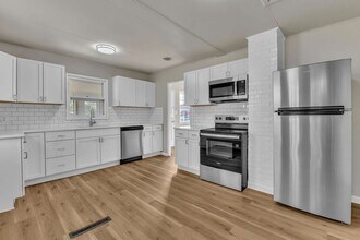 1102 N 22nd St in St. Joseph, MO - Building Photo - Building Photo