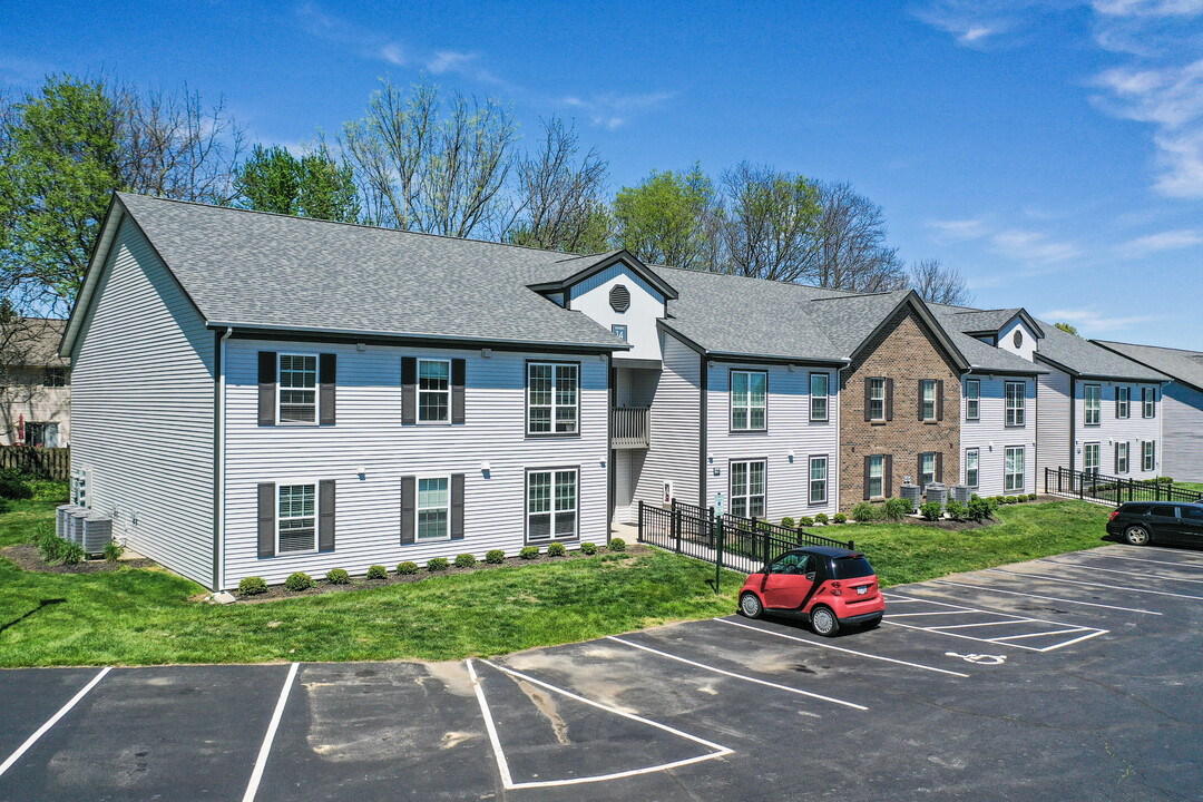 Lake's Edge in Pickerington, OH - Building Photo