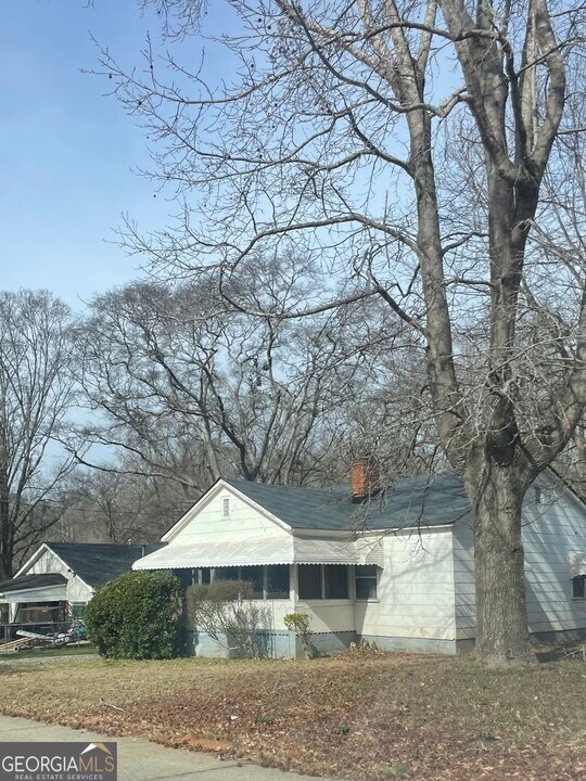 2294 Bouldercrest Rd in Atlanta, GA - Building Photo