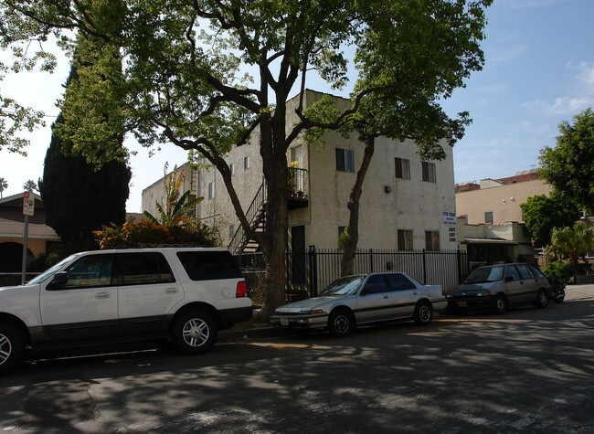 1005-1009 N Serrano Ave in Los Angeles, CA - Building Photo - Building Photo