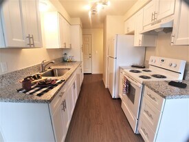 Greenwood Park Apartments in Salem, OR - Building Photo