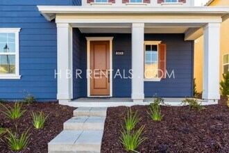 3024 Ellis Town Dr in Tracy, CA - Foto de edificio - Building Photo