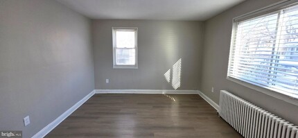 3207 11th Pl SE, Unit 2 in Washington, DC - Building Photo - Building Photo