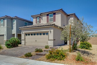 6458 Blue Ember Ave in Las Vegas, NV - Foto de edificio - Building Photo