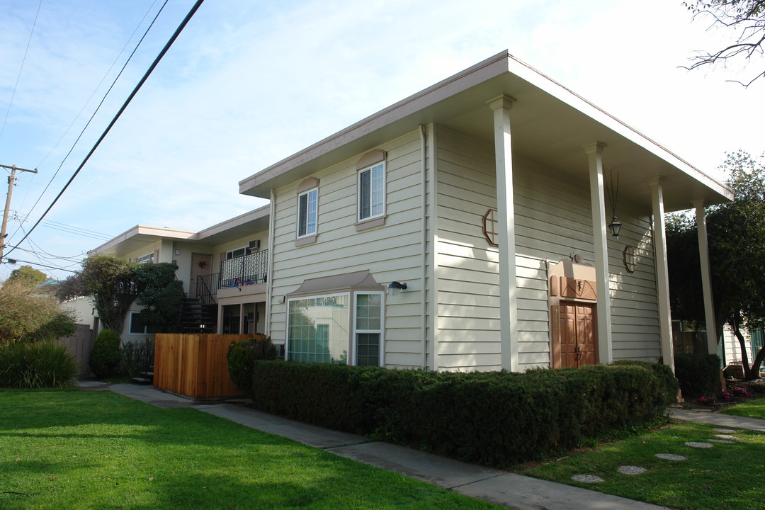 3689 Bridgeport Court in San Jose, CA - Building Photo