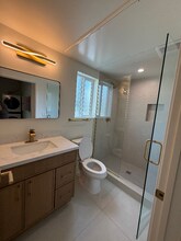 10157 Swinton Ave in Los Angeles, CA - Foto de edificio - Building Photo