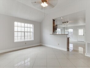 17010 Blue Mist Cir in Sugar Land, TX - Foto de edificio - Building Photo