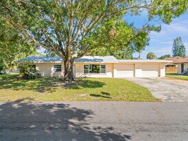 7740 Pine Lake Dr in Melbourne, FL - Building Photo