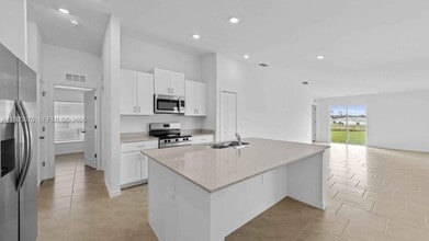 17511 Monte Isola Wy in North Fort Myers, FL - Building Photo - Building Photo