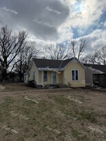 314 E Kansas St in Lansing, KS - Building Photo