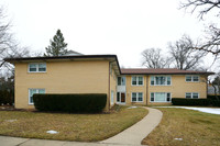 1510 E Northwest Hwy in Arlington Heights, IL - Foto de edificio - Building Photo