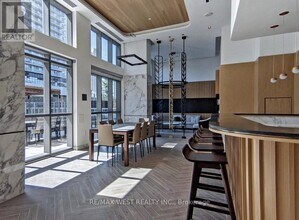 65 Annie Craig Dr in Toronto, ON - Building Photo - Building Photo