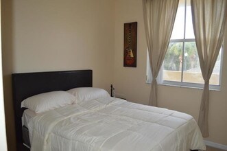 2100 Greenview Shores Blvd-Unit -515 in Wellington, FL - Building Photo - Building Photo