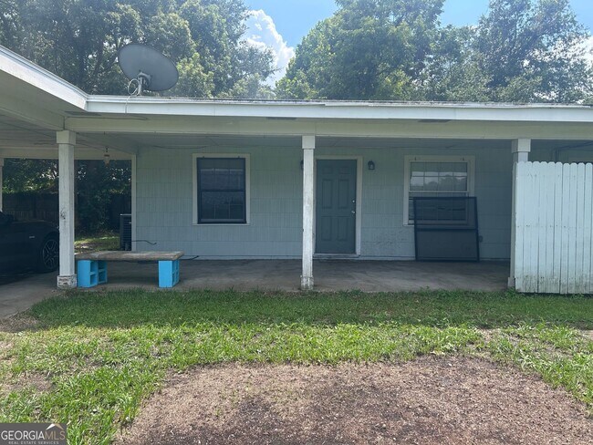 property at 102 Kives Ln