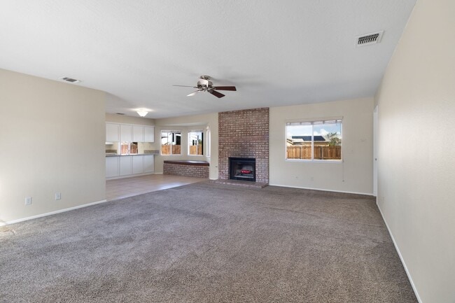 11515 Chimayo Rd in Apple Valley, CA - Building Photo - Building Photo