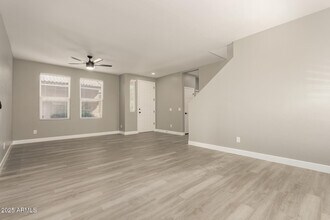 125 N 22nd Pl in Mesa, AZ - Building Photo - Building Photo