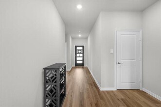 6653 Vly Lk Ln in Fort Worth, TX - Building Photo - Building Photo